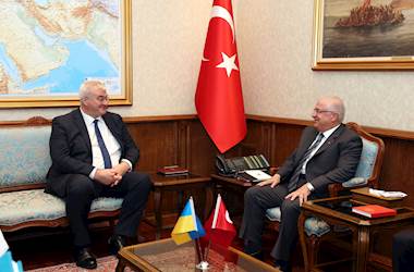Millî Savunma Bakanı Yaşar Güler, Ukrayna Dışişleri Bakanı Andriy Sibiha ile Bir Araya Geldi
