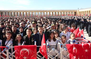 Hakkârili Öğrencilerimizden Anıtkabir’e Ziyaret