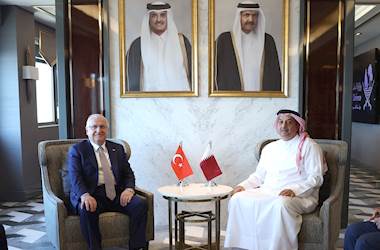 Bakan Yaşar Güler, Katar Başbakan Yardımcısı ve Savunma Bakanı Khalid Bin Muhammed Al Attiyah ile Bir Araya Geldi