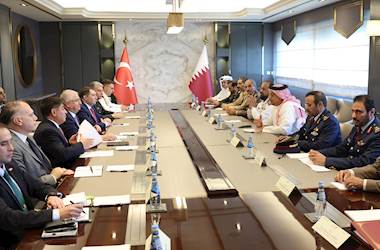 Bakan Yaşar Güler, Katar Başbakan Yardımcısı ve Savunma Bakanı Khalid Bin Muhammed Al Attiyah ile Bir Araya Geldi