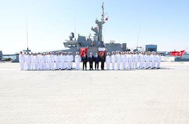 Millî Savunma Bakanı Yaşar Güler, Katar’da Görev Yapan Deniz Unsur Komutanlığımızı Ziyaret Etti