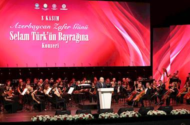 Millî Savunma Bakanı Yaşar Güler ve Beraberindeki TSK Komuta Kademesi, “Selam Türk’ün Bayrağına” Adlı Konseri Dinledi