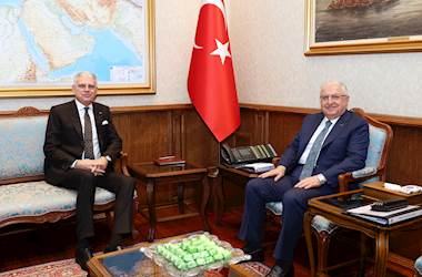 Millî Savunma Bakanı Yaşar Güler, Fas'ın Ankara Büyükelçisi Mohammed Ali Lazreq’i Makamında Kabul Etti