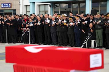 Kahraman Silah Arkadaşlarımız İçin Isparta Süleyman Demirel Havalimanı'nda Tören Düzenlendi