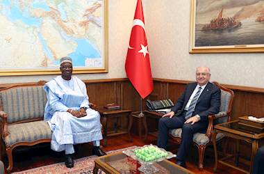 Millî Savunma Bakanı Yaşar Güler, Mali'nin Ankara Büyükelçisi Issa Ousmane Coulibaly'yi Kabul Etti