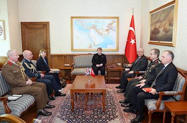 Millî Savunma Bakanı Yaşar Güler, Birleşik Krallık Savunma Tedarik ve Sanayi Devlet Bakanı Maria Eagle ile Bir Araya Geldi