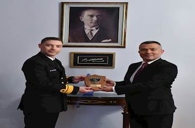 TCG KEMALREİS Conducts a Port Visit to Thessaloniki