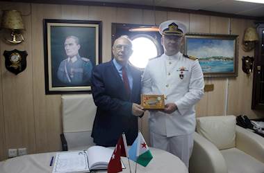 TCG GEDİZ Pays a Port Visit to Djibouti Within Somalia Naval Task Group