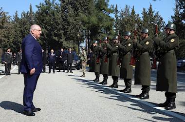 Millî Savunma Bakanı Yaşar Güler, Bakım Mühimmat Okulu ve Eğitim Merkezi Komutanlığında İnceleme ve Denetlemelerde Bulundu