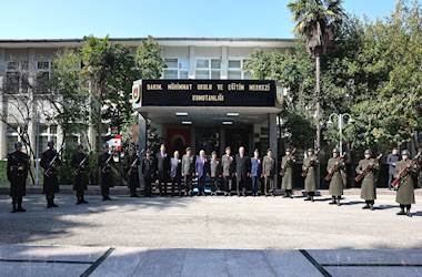 Millî Savunma Bakanı Yaşar Güler, Bakım Mühimmat Okulu ve Eğitim Merkezi Komutanlığında İnceleme ve Denetlemelerde Bulundu