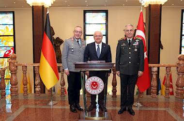 Millî Savunma Bakanı Yaşar Güler, Almanya Genelkurmay Başkanı Orgeneral Carsten Breuer’i Kabul Etti