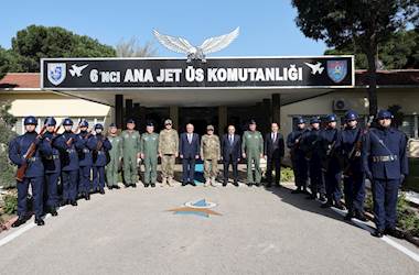 Millî Savunma Bakanı Yaşar Güler, Bandırma’daki 6’ncı Ana Jet Üs Komutanlığında İnceleme ve Denetlemelerde Bulundu