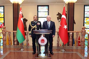 Millî Savunma Bakanı Yaşar Güler, Umman Genelkurmay Başkanı Koramiral Abdullah Bin Khamis Bin Abdullah Al-Raisi’yi Kabul Etti