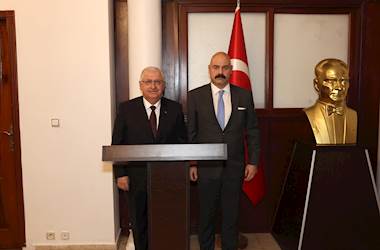 Millî Savunma Bakanı Yaşar Güler, Resmî Temaslarda Bulunmak Üzere Kamerun’a Gitti