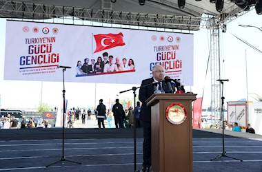 Millî Savunma Bakanı Yaşar Güler, Samsun’da 19 Mayıs Atatürk’ü Anma, Gençlik ve Spor Bayramı Törenine Katıldı