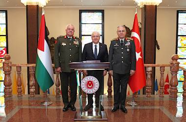 Millî Savunma Bakanı Yaşar Güler, Ürdün Genelkurmay Başkanı Tümgeneral Yousef A. Al Hnaity’i Kabul Etti