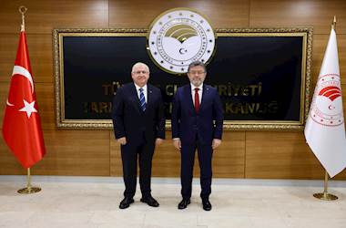 Millî Savunma Bakanı Yaşar Güler, Tarım ve Orman Bakanı İbrahim Yumaklı ile Bir Araya Geldi