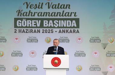 Millî Savunma Bakanı Yaşar Güler, Etimesgut’taki 11’inci Hava Ulaştırma Ana Üs Komutanlığımızda Gerçekleştirilen “Yeşil Vatan Kahramanları Görev Başında” Programına Katıldı