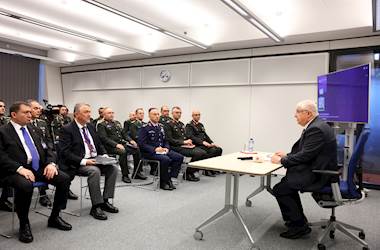 Millî Savunma Bakanı Yaşar Güler, NATO Karargâhı’nda Görev Yapan Personelimizle Bayramlaştı