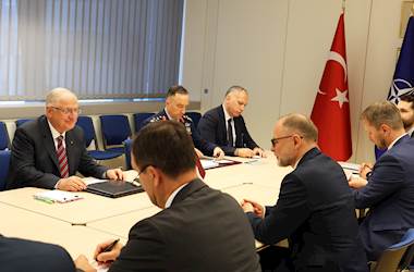 Millî Savunma Bakanı Yaşar Güler, Letonya Savunma Bakanı Andris Spruds ile Bir Görüşme Gerçekleştirdi