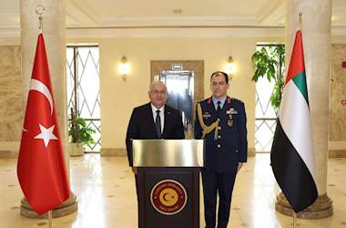 Millî Savunma Bakanı Yaşar Güler, Abu Dabi Büyükelçiliğimizi Ziyaret Etti