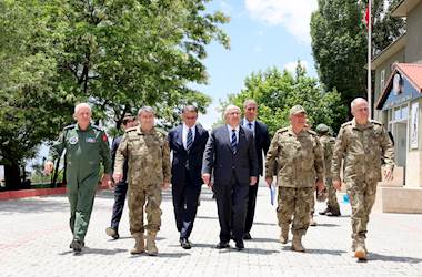 Millî Savunma Bakanı Yaşar Güler, İran Hudut Hattında İnceleme ve Denetlemelerde Bulundu