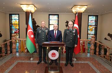 Millî Savunma Bakanı Yaşar Güler, Azerbaycan Genelkurmay Başkanı General Polkovnik Kerim Veliyev’i Kabul Etti