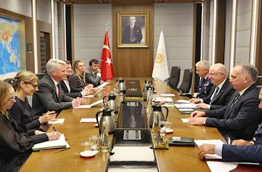 Millî Savunma Bakanı Yaşar Güler, BAE Systems Genel Müdürü Charles Woodburn’u ve İngiltere Büyükelçisi Jill Morris’i Kabul Etti