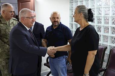 Millî Savunma Bakanı Yaşar Güler, Metan Gazından Zehirlenen Mehmetçiklerimizi Ziyaret Etti