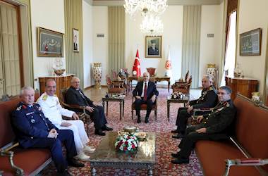 Millî Savunma Bakanı Yaşar Güler, Türkiye Büyük Millet Meclisi Başkanı Numan Kurtulmuş’a Ziyaret Gerçekleştirdi