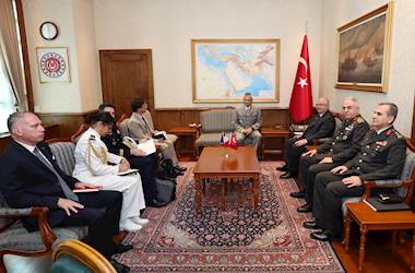 Millî Savunma Bakanı Yaşar Güler, Fransa Genelkurmay Başkanı Orgeneral Thierry Burkhard'ı Kabul Etti