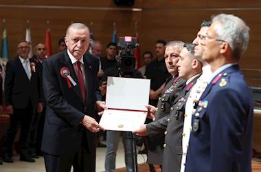 Cumhurbaşkanımız Sayın Recep Tayyip Erdoğan, Millî Savunma Üniversitesinde Gerçekleşen Komuta ve Kurmay Eğitimi Mezuniyet Töreni’ne Katıldı 