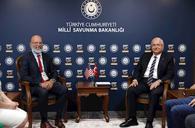 Millî Savunma Bakanı Yaşar Güler, Guatemala Savunma Bakanı Henry David Saenz Ramos ile Görüştü