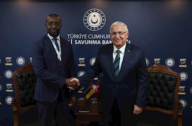 Millî Savunma Bakanı Yaşar Güler,  Mozambik ve Kongo Savunma Bakanları ile Görüştü