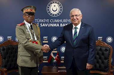 Millî Savunma Bakanı Yaşar Güler, Somali ve Madagaskar Bakanları ile Görüştü