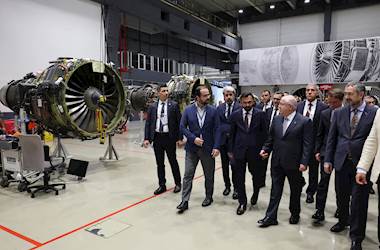 Millî Savunma Bakanı Yaşar Güler, Türk Hava Yolları Teknik AŞ’yi Ziyaret Etti