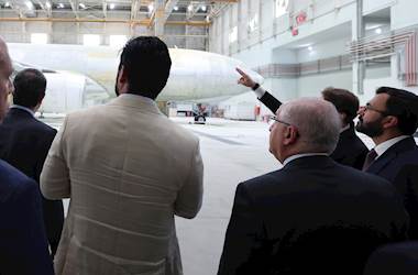 Millî Savunma Bakanı Yaşar Güler, Türk Hava Yolları Teknik AŞ’yi Ziyaret Etti