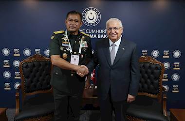 Millî Savunma Bakanı Yaşar Güler, Mali Genelkurmay Başkanı'nı ve Endonezya Kara Kuvvetleri Komutanı'nı Kabul Etti