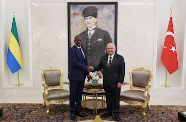 Millî Savunma Bakanı Yaşar Güler, Gabon Cumhurbaşkanı Sayın Brice Clotaire Oligui Nguema’yı Esenboğa Havalimanında Askerî Törenle Karşıladı