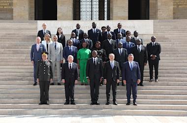 Millî Savunma Bakanı Yaşar Güler, Gabon Cumhurbaşkanı Brice Clotaire Oligui Nguema’nın Anıtkabir Ziyaretine Eşlik Etti