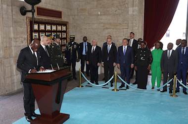 Millî Savunma Bakanı Yaşar Güler, Gabon Cumhurbaşkanı Brice Clotaire Oligui Nguema’nın Anıtkabir Ziyaretine Eşlik Etti
