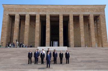 Yüksek Askeri Şûra Toplantısı Öncesinde Şûra Üyeleri Cumhurbaşkanımız Sn. Recep Tayyip Erdoğan Başkanlığında Anıtkabir’i Ziyaret Etti