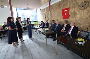 Millî Savunma Bakanı Yaşar Güler, Lilyana Kadın Kooperatifi ve Hakkâri Valiliğini Ziyaret Etti