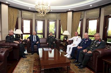 Millî Savunma Bakanı Yaşar Güler, Genelkurmay Başkanlığındaki Devir Teslim Törenine İştirak Etti