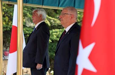 Millî Savunma Bakanı Yaşar Güler, Japonya Savunma Bakanı Gen Nakatani’yi Askerî Törenle Karşıladı