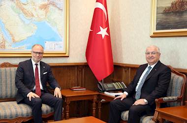 Millî Savunma Bakanı Yaşar Güler, Letonya Savunma Bakanı Andris Spruds ile Görüştü
