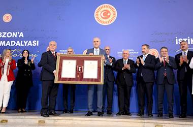 Millî Savunma Bakanı Yaşar Güler, “Trabzon’a İstiklal Madalyası Takdim Töreni”ne İştirak Etti
