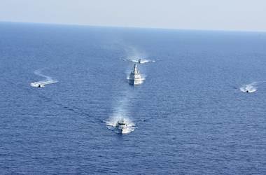 TCG Kınalıada Conducts PASSEX and PHOTEX Training