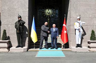 Millî Savunma Bakanı Yaşar Güler, Ukrayna Millî Güvenlik ve Savunma Konseyi Sekreteri Rüstem Umerov ile Bir Araya Geldi