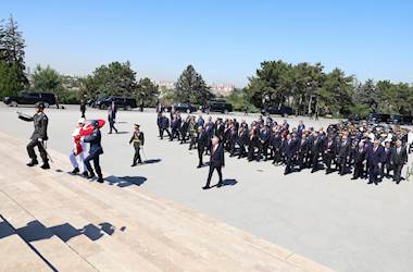 Cumhurbaşkanımız Sayın Recep Tayyip Erdoğan, 30 Ağustos Zafer Bayramı ve Türk Silahlı Kuvvetleri Günü Dolayısıyla Beraberindeki Devlet Erkânı ile Anıtkabir'e Ziyarette Bulundu
